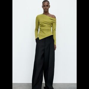 Zara Asymmetrical Stretch Top - Large